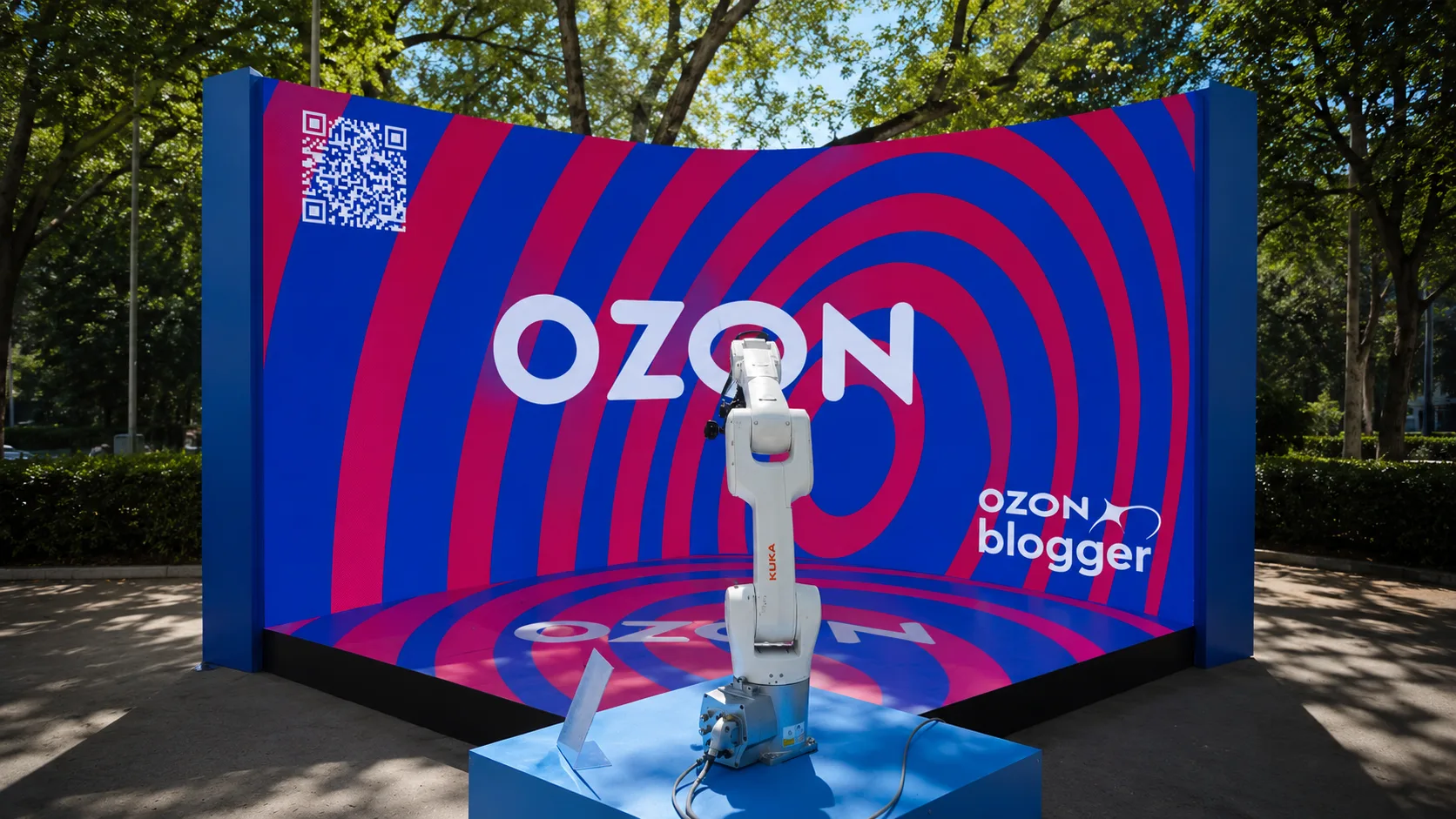 Glambot / Ozon на VK Fest